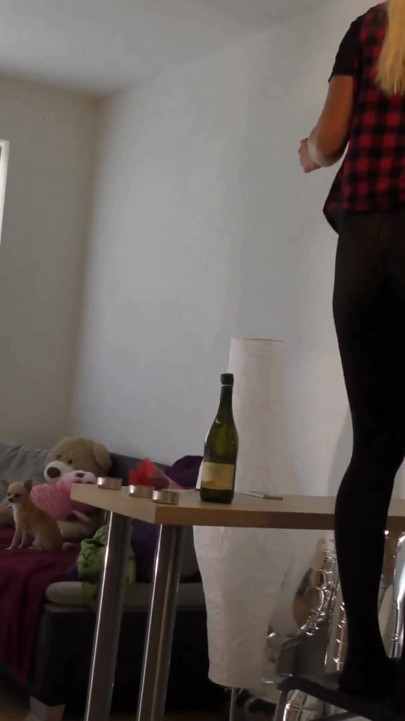 Amateur tight pussy teen s from street go leggings | Clip 1