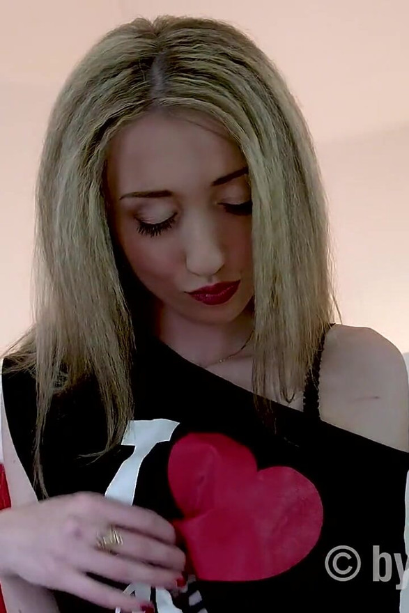Sexy Teeny Tits Need Cum