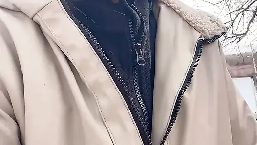 Dışarı Çıkıp Işeyen Amcık Ortaya Çıkıyor