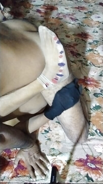 Pakistanska prvi put polusestra