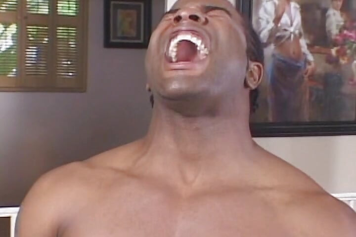 Deepthroating black babe got assfucked