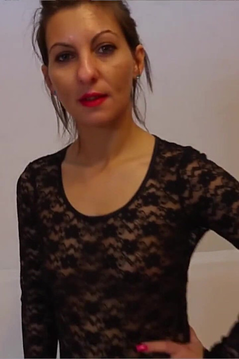 Petite brunette Linda fucked on casting by Mugur Porn