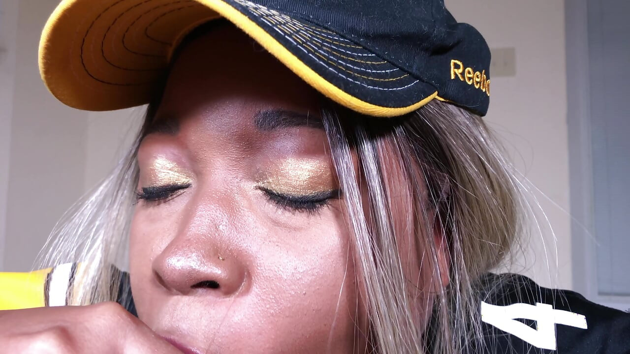 A Black and Yellow Blowjob From Nina Rivera