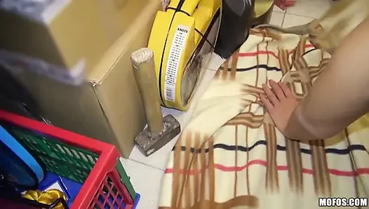 Halka açık pikaplar - Adrienne dtf bir stanger bakış açısı
