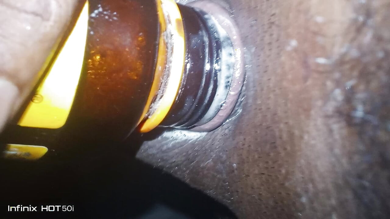 Step Mom helping her Step Son cum quickly on her round ass while watching the World Cup
