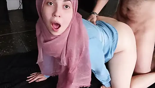 Arab sex hijab, stepsister  Saudi fucks deliciously (part I)