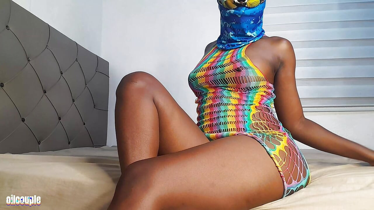 Horny slim thick is new here. show some love