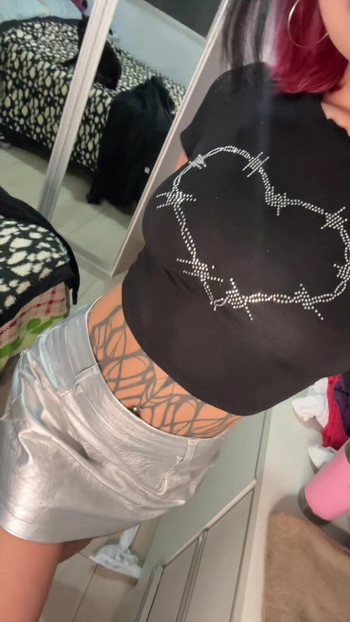 Una bella ragazza latina