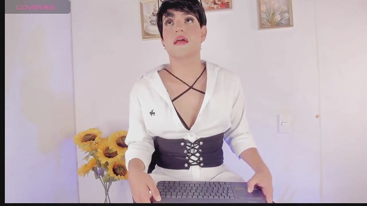 : Femboy Ken Overtuigt Tomas Om Hem Zijn Hele Lichaam Te Laten Zuigen En Likken, Je Moet Het Tot Het Einde Zien