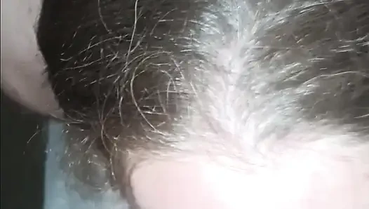 Скажите это. Я шлюха