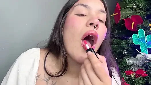 Яркие губы