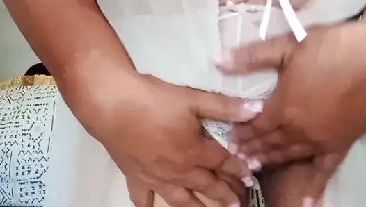 Nenek Sendirian Di Rumah Merekam Dirinya Masturbasi