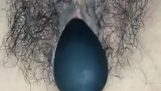 Komşum tarafından vibratör göt tıkacıyla oynandı