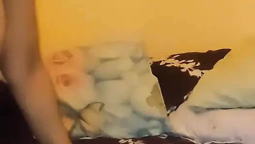 Скачу на моем хуе