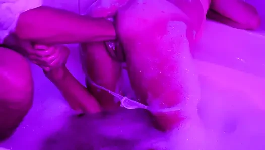 Fisting in the Bathtub Until She Squired From Her Stretched Pussy Squirting