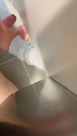 BIG COCK UNDERSTALL WITH CUM