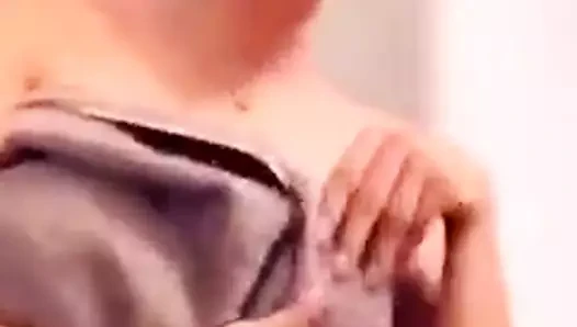 989