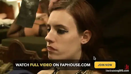 Неожиданный визит в каюту рабынь