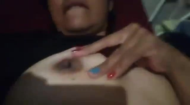 Claudia masturbandose