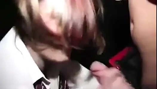 Küçük Liseli Kız Domalıyor