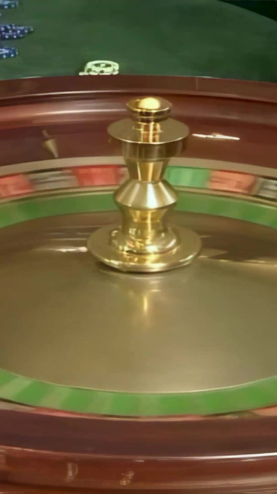 Gorgeous Woman Meets Two Men at the Roulette Table -facial Double Cumshot