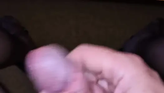Bugün çok fazla penis yok ama boşalıyorum