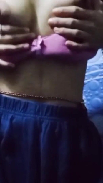 Powerful moment from "Indian girl say about period and about her verginity"