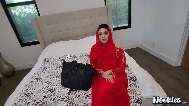 The One that Got Away! Hijab Sex with Sophia Leona