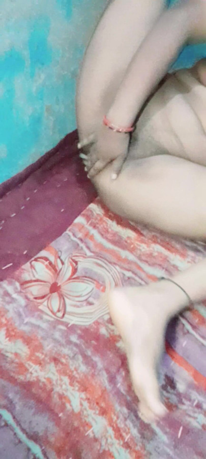 I'm looking for a partner.  
There is someone who quenches my thirst.