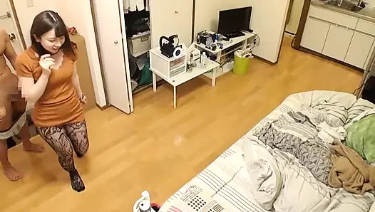 Одалживаю соблазнительницу, которая обожает взять контроль над собой