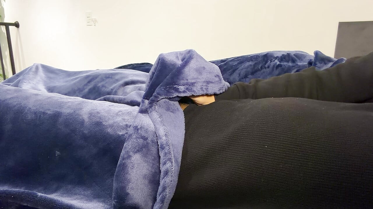 meu queria saber o tamanho do meu pau durante a viagem em família - quase fomos pegos