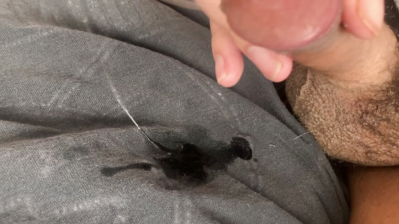 i was so horny i was pissing precum