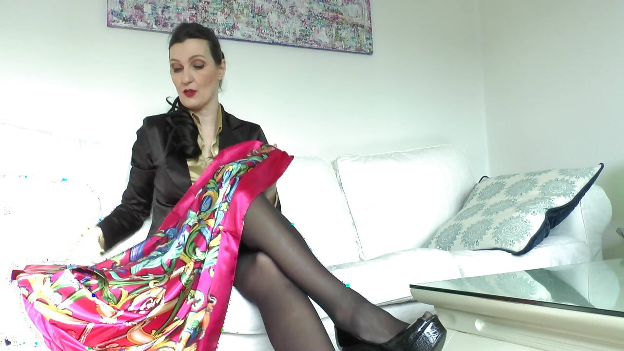 Satin Fetish: Hot Masturbation Game, Lady Victoria Valente