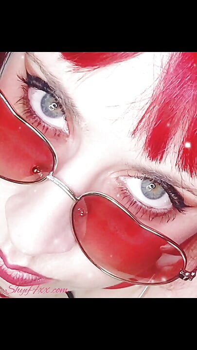 Vruća priča 5: moj bivši kurac me vidi kako se jebem dva meseca u motelu!