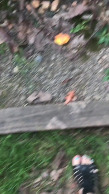 Meine hübschen füße im freien