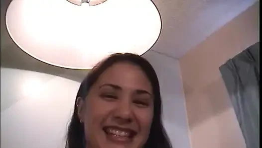 Esmer fahişe uzun süre sikişmeyi seviyor