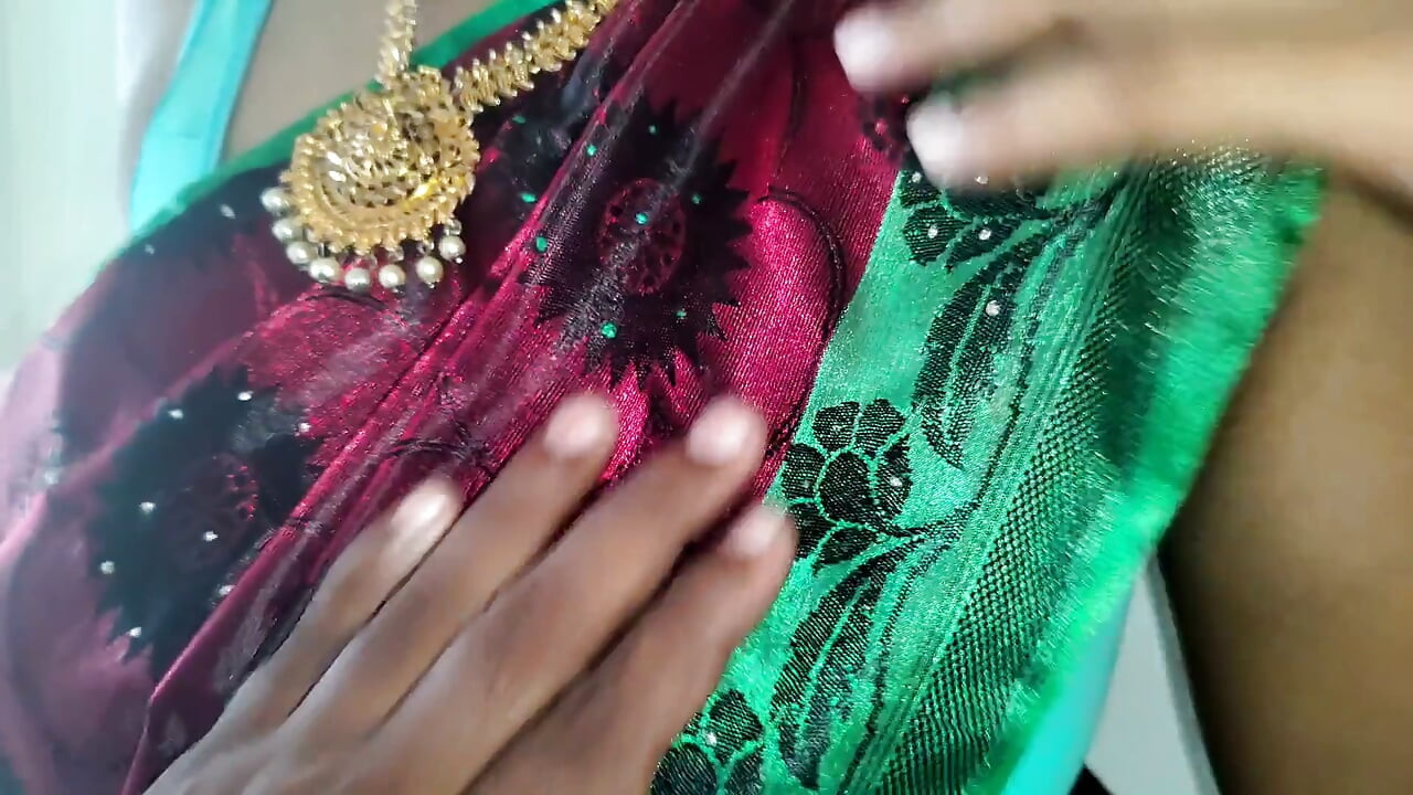 Tamil Housewife