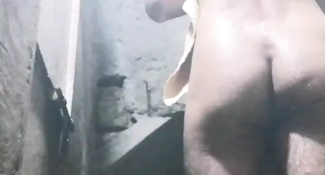 Muslim bhabhi shower time ass