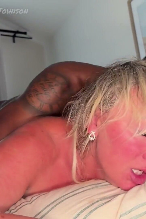 PAWG Gets Dicked Down by