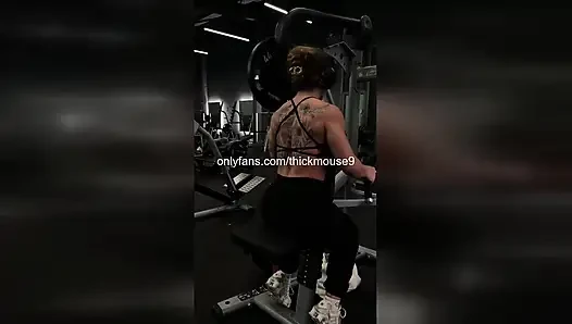 TikTok Teen's Pussy Slip-Up: Accidental Virgin Exposure!