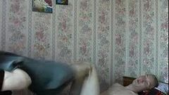 Suri rumah Rusia dengan kamera