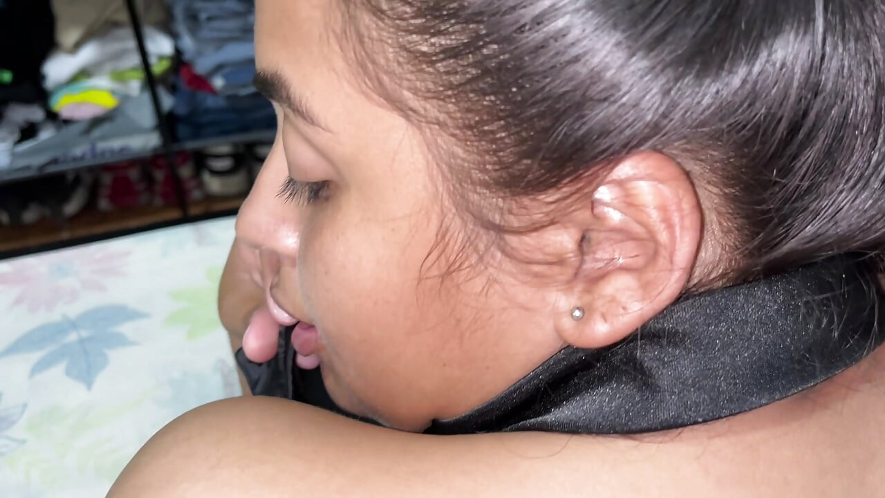 Horny College Girl Fucks Her Partner - Porn in Spanish