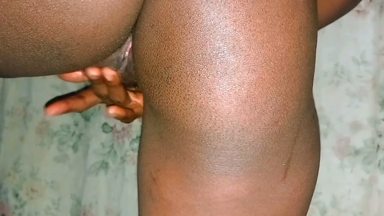 Come fuck me in the shower baby