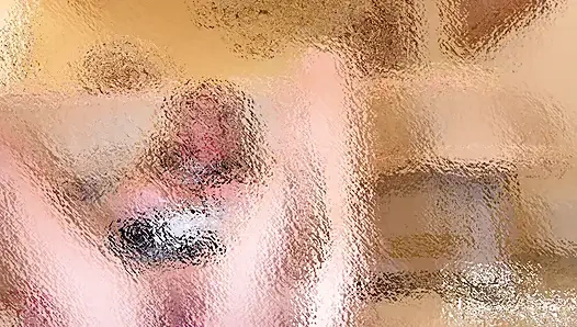 Instruksi: Pembantu rumah tangga kate monroe muncrat di lap bulumu