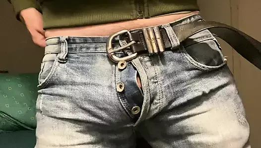 Montrer une bosse dans mon jean