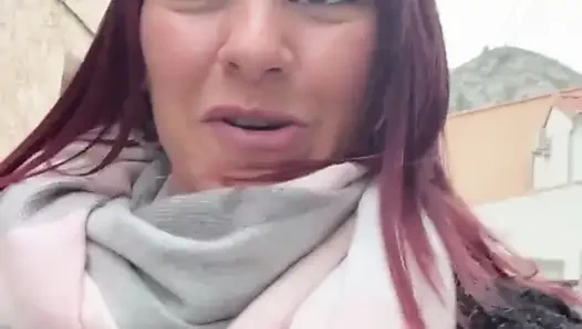 Köy barında yaşlıları oynuyorum