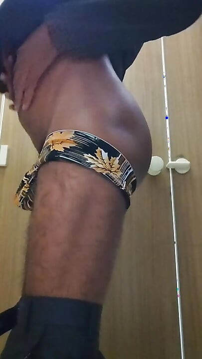 古尔冈德西大屁股我下