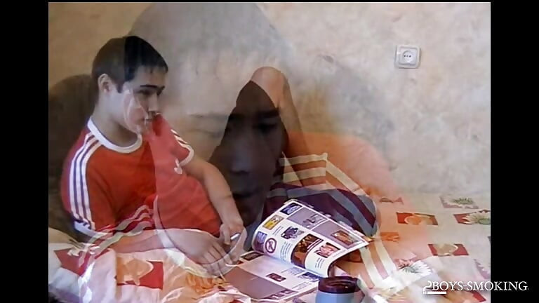 Мальчики, грязные поцелуи превращаются в чистую плетю члена с Marivelli и Roma