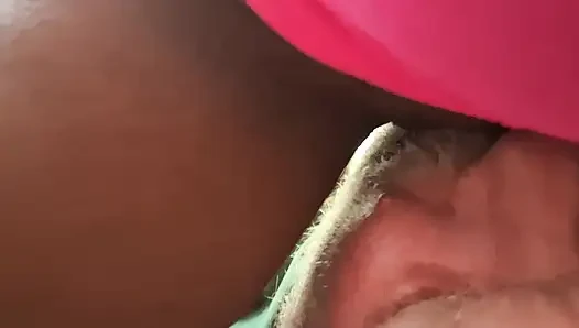 BLU nastie menuntut memek yang tepat untuk dijilat
