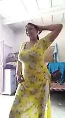 Desi wife hot dance